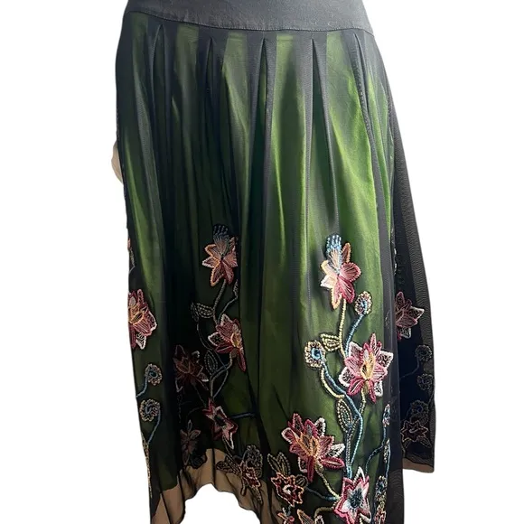 Anthropologie Basil &amp; Maude embroidered  cotton/polyester skirt size 4