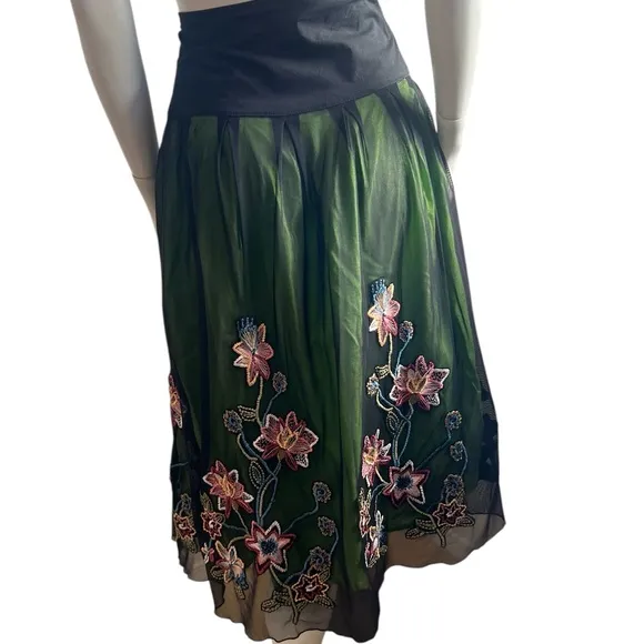 Anthropologie Basil &amp; Maude embroidered  cotton/polyester skirt size 4