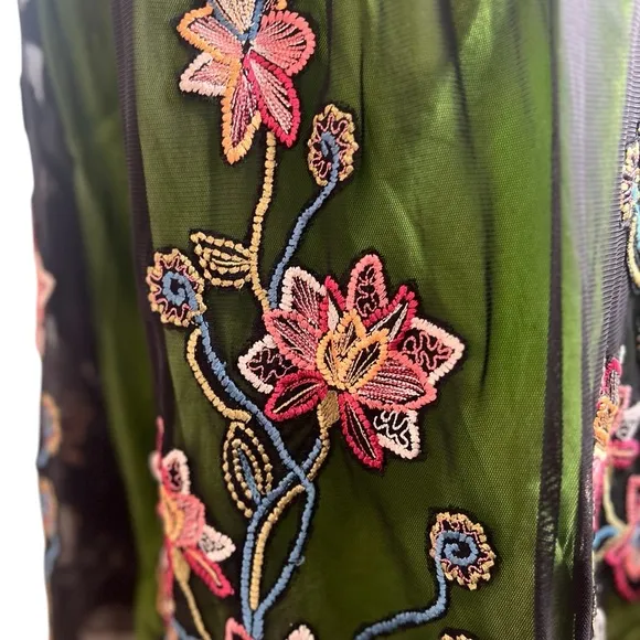 Anthropologie Basil &amp; Maude embroidered  cotton/polyester skirt size 4