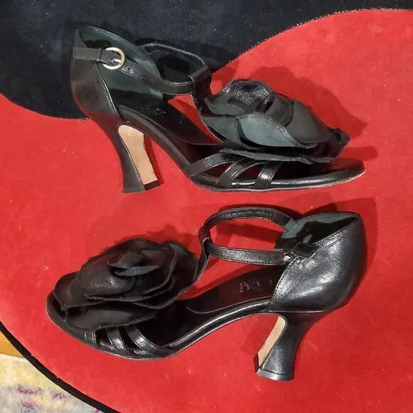 Anyi Lu Handmade in Italy Elegant Women's Heels with Flower Size 37 or 7