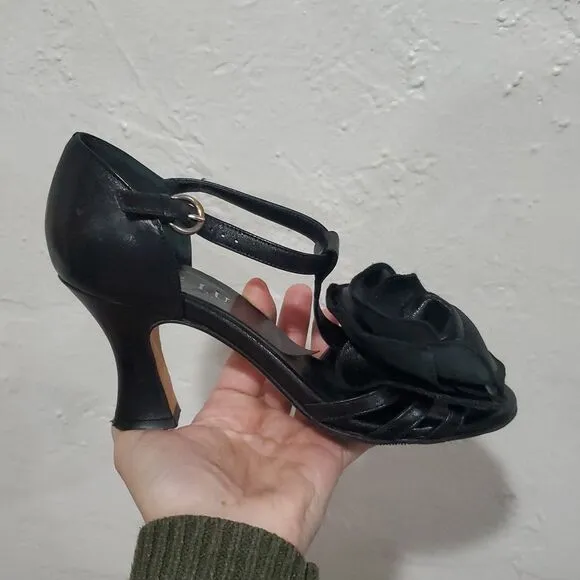 Anyi Lu Handmade in Italy Elegant Women's Heels with Flower Size 37 or 7