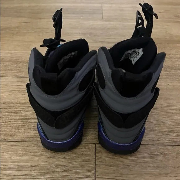 Aqua 8s size 5.5