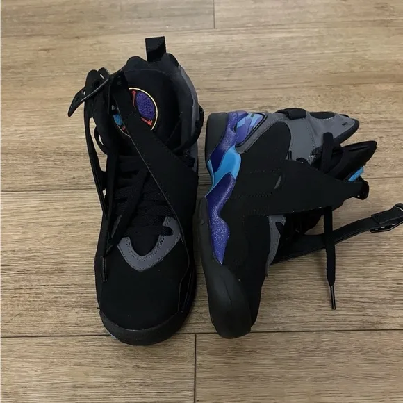 Aqua 8s size 5.5