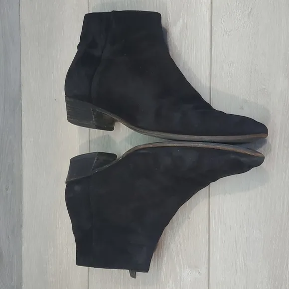 Aquatalia Womens Ankle Suede Black Comfort Heels boots shoes sz 8.5