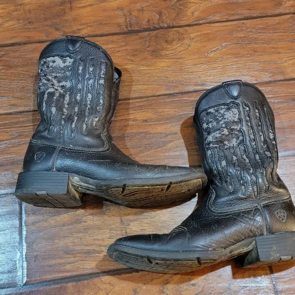 Ariat Black Western square toe boots