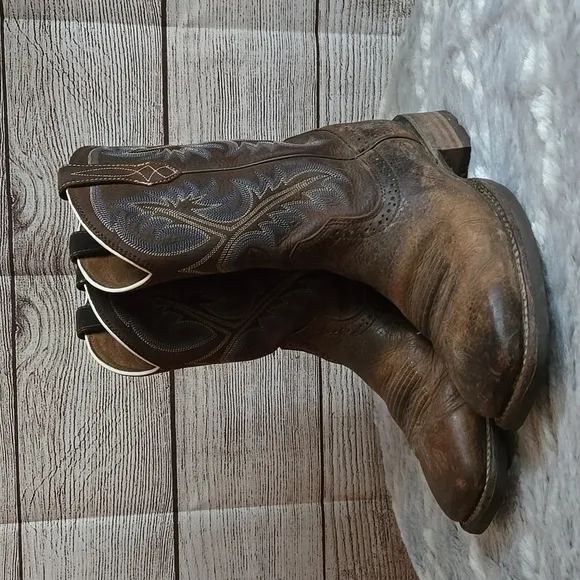 Ariat Brown Square Toe Boots, Men's Size 7D, Decent Condition