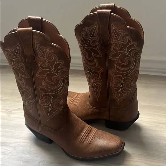 Ariat Brown Western Cowgirl Boots