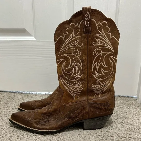 Ariat Heritage Western J Toe Wingtip Cowboy Boots