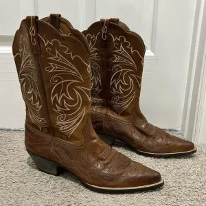 Ariat Heritage Western J Toe Wingtip Cowboy Boots