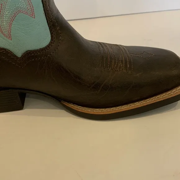 Ariat Kids Tombstone Boots in Bay Brown and Bell Blue