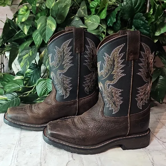 Ariat Kids' Workhog Square Toe Boots 1.5