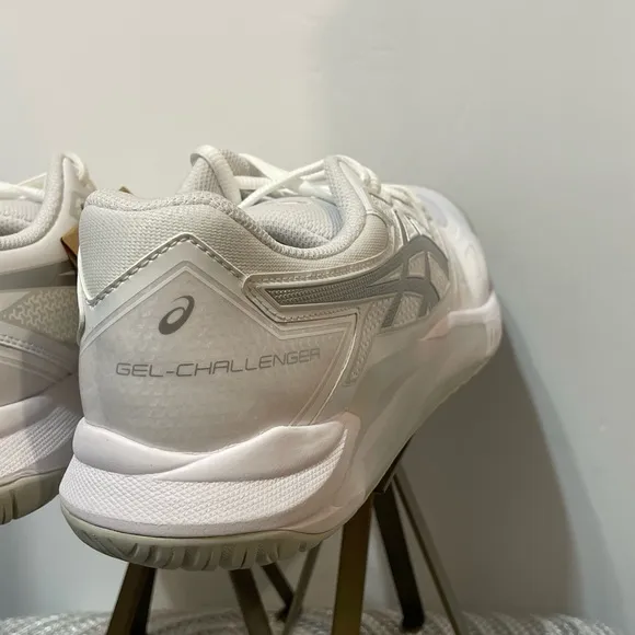 ASICS Gel Challenger 13 Women’s Tennis Shoes Size 11 White/pure Silver NWT
