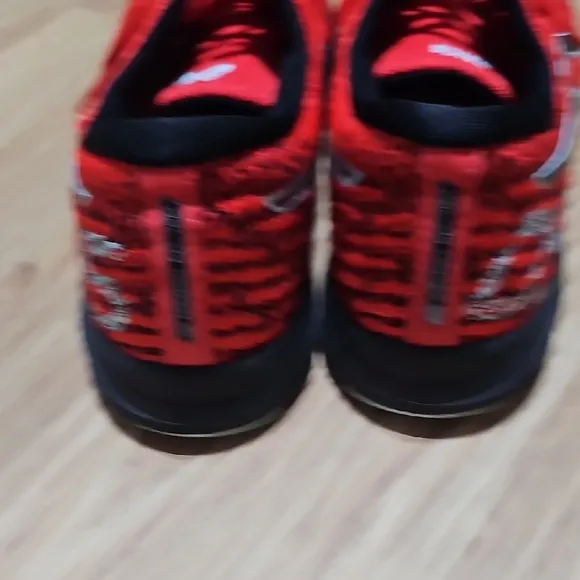 ASICS Men's Red Running Shoes