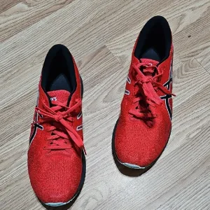ASICS Men's Red Running Shoes