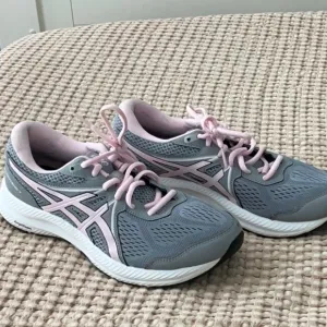 ASICS Women's Gray and Pink Running/Walking  Shoes