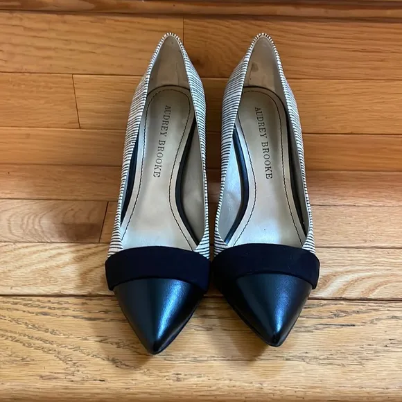 Audrey Brooke Beautiful Black &amp; White Pumps Size 7M