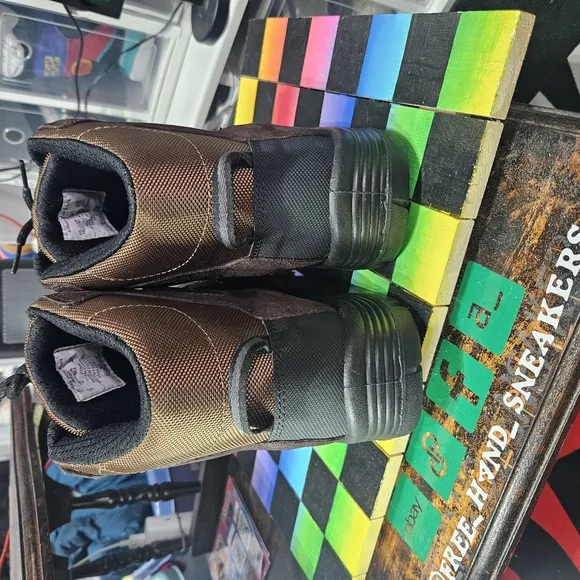Avenger Brown Hiking Boots