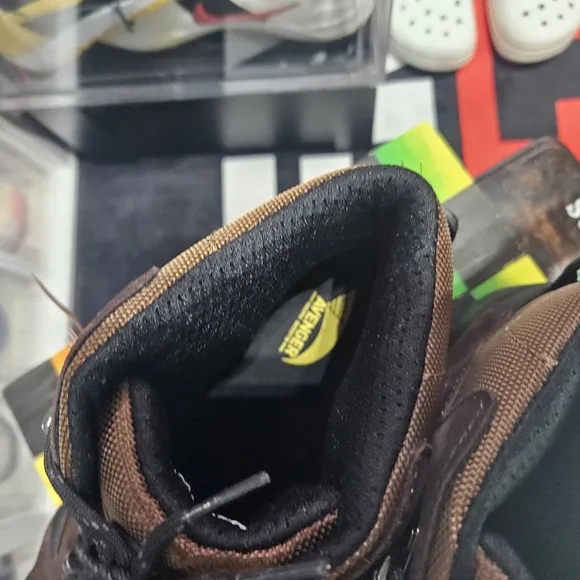 Avenger Brown Hiking Boots
