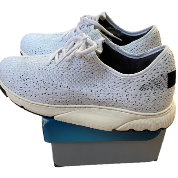 Axis balance shoes stability 9.5 NWT