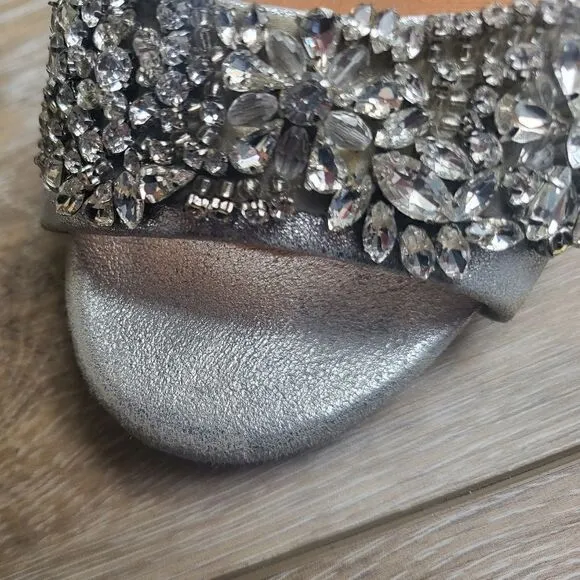 Badgley Mischka wedding shoes silver with gems 💎 ✨️ gorgeous 3.25&quot; heel