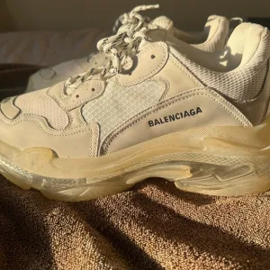 Balenciaga Cream Chunky Sneakers