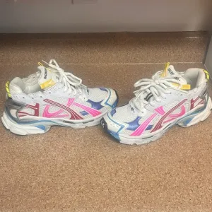 Balenciaga runners multicolor