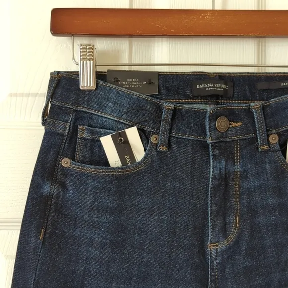 Banana Republic Classic Dark Wash Mid Rise Ankle Length Denim Skinny Jeans 26