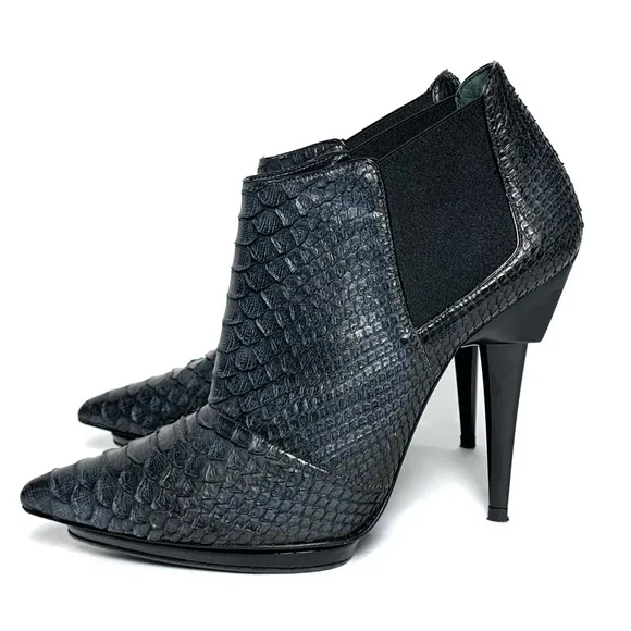 Barbara Bui Pointy Toe Ankle Boots Black/Gray Python - Fits US size 7