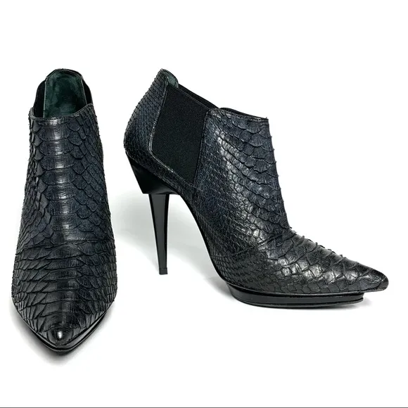 Barbara Bui Pointy Toe Ankle Boots Black/Gray Python - Fits US size 7