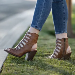 BET/STU Occam Leather Sandals Women's Brown Leather Heeled Sandals like new