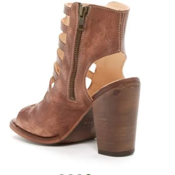 BET/STU Occam Leather Sandals Women's Brown Leather Heeled Sandals like new