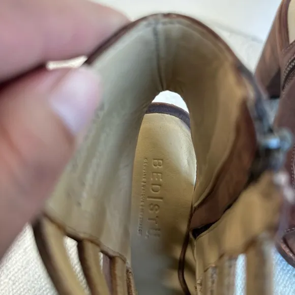 BET/STU Occam Leather Sandals Women's Brown Leather Heeled Sandals like new