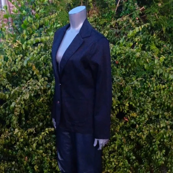 Bill Blass Jeans Stretch Black Cotton (2) Button Blazer W/Metal Button Accents