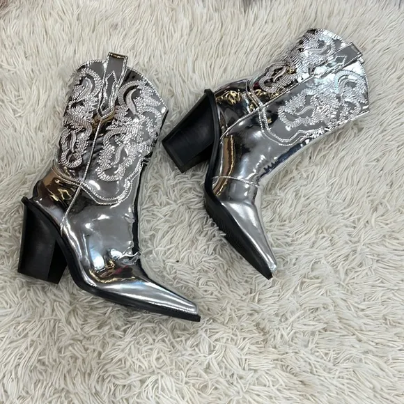 Billini Sergio Silver Chrome Pointed-Toe Western Boots