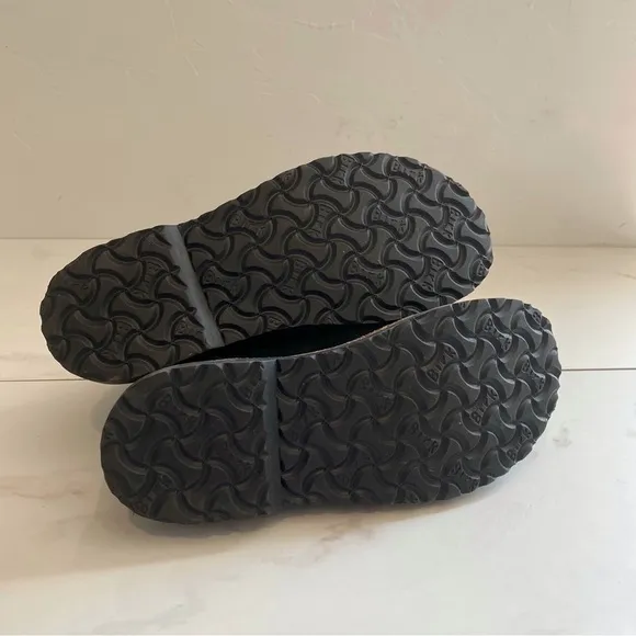 Birkenstock Bakki Black Suede Boots EU 37 / US 6