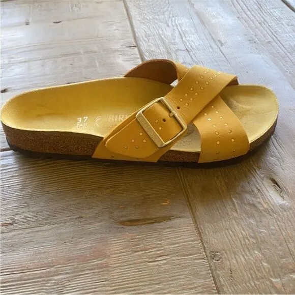 Birkenstock Siena Riveted Sandals Yellow EU 37