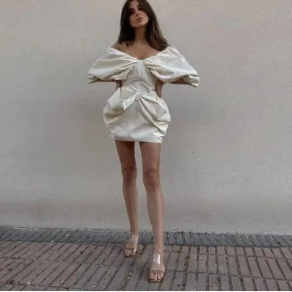 BLOGGER'S FAVE! Zara Voluminous Mini Skirt White Sz XS NWT