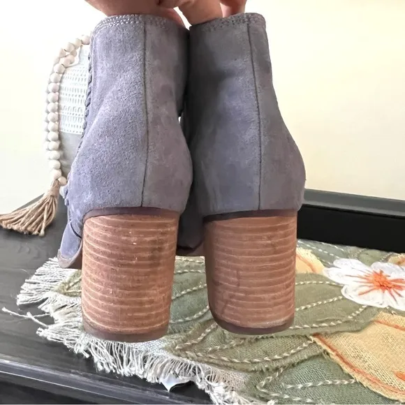 Blondo Nina Suede Waterproof Ankle Boots Size 10