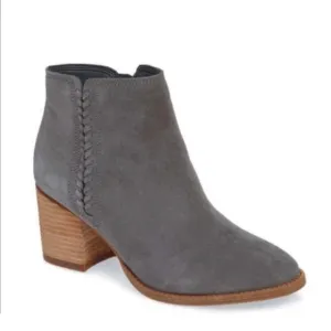 Blondo Nina Suede Waterproof Ankle Boots Size 10