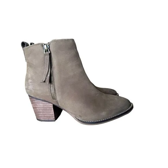 Blondo Waterproof Nubuck Ankle Boots Size 8 1/2