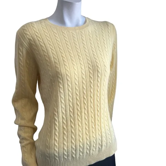 Bloomingdale's brand crew neck 100% cashmere yellow cable knit Size Large