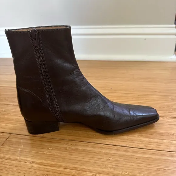 Blue Velvet Women’s Brown Square Leather Ankle Boots Size 6/36