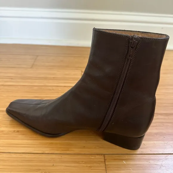 Blue Velvet Women’s Brown Square Leather Ankle Boots Size 6/36