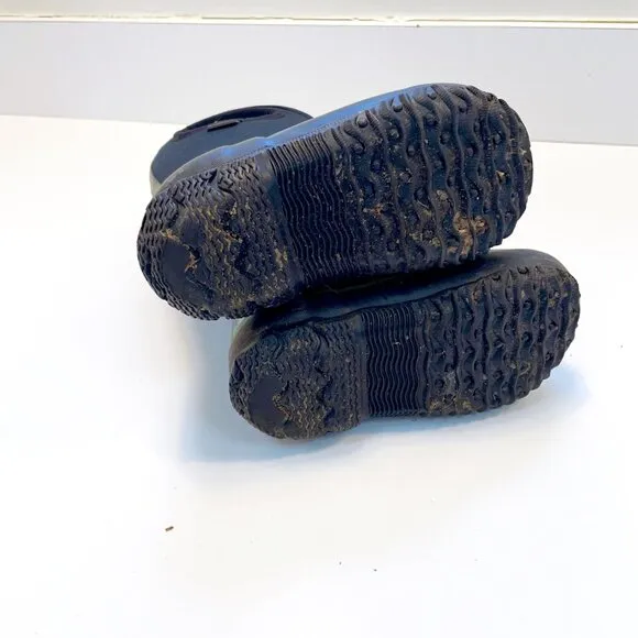 Bogs Black Paint Splatter Winter Boots, Size 9