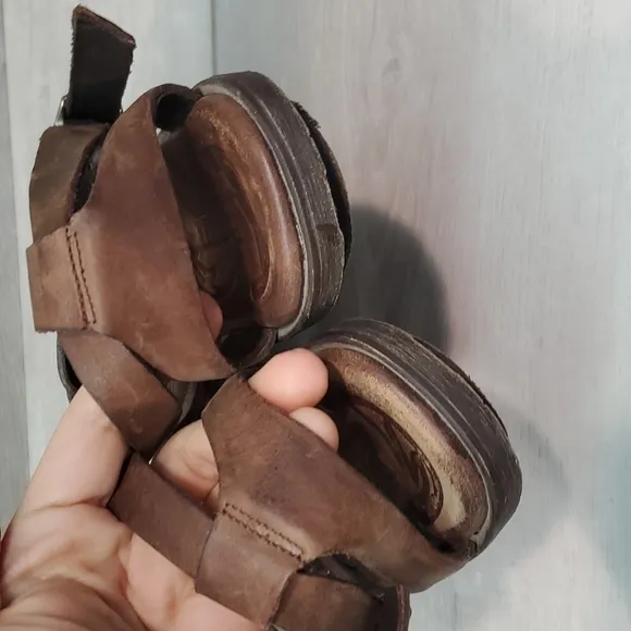Born Women Claudy Comfort Leather Sandals shoes sz 9