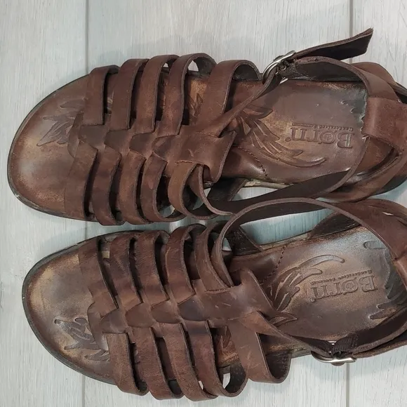 Born Women Claudy Comfort Leather Sandals shoes sz 9