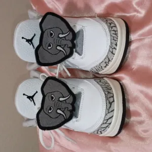 BOY'S JORDAN SNEAKERS