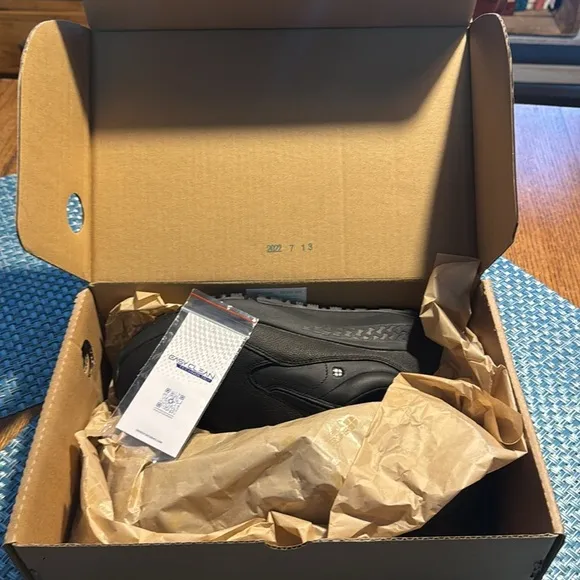 BRAND NEW in BOX Shoes for Crews Pearl II Slip On - Size 8.5