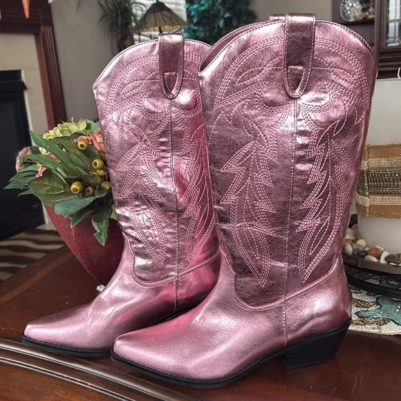 Brand New Madden Girl Metallic Pink Cowboy Boots Heeled Pointed Toe Western