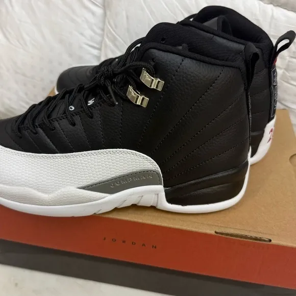 Brand‎ new never worn Black and White High-Top Sneakers